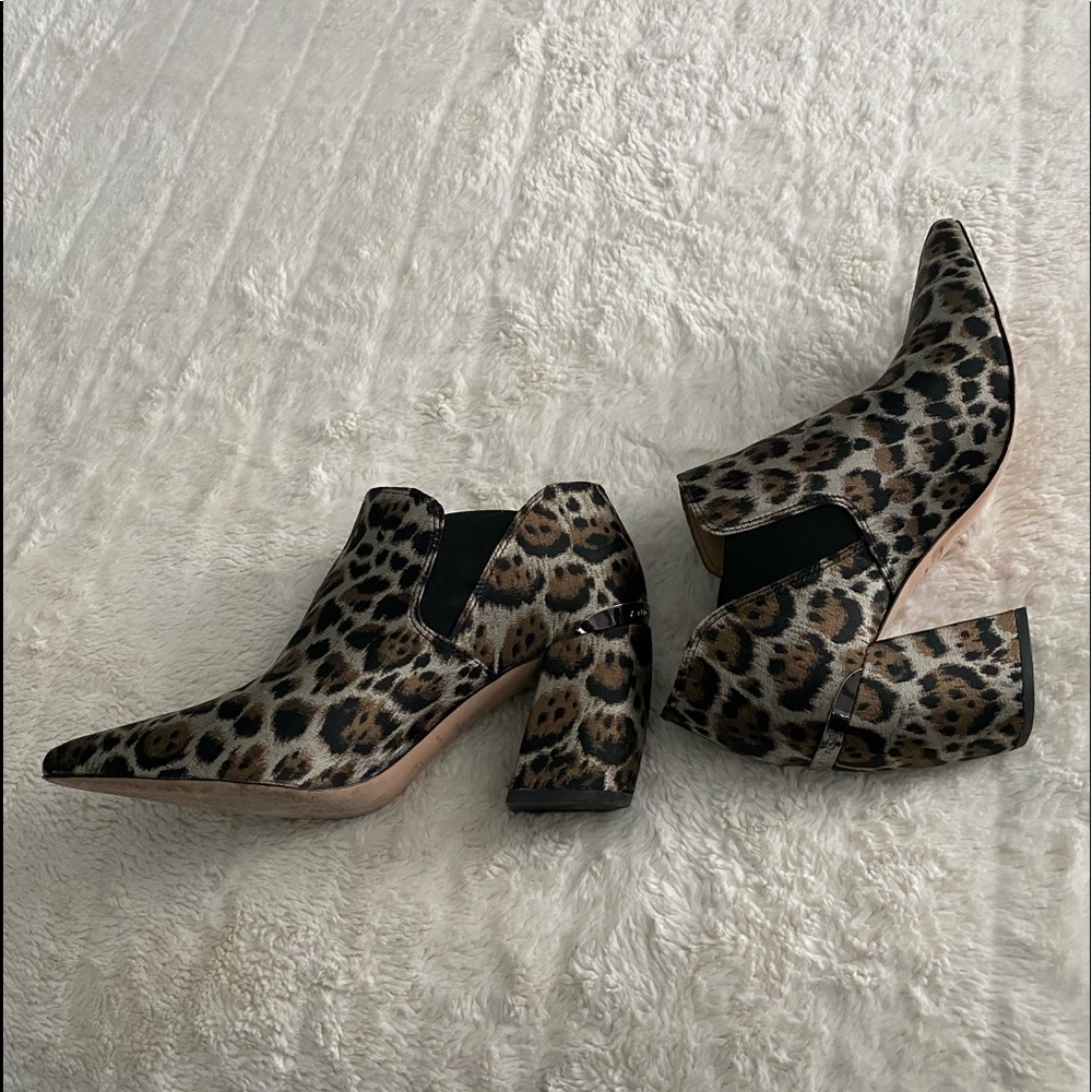 Leopard ankle boot